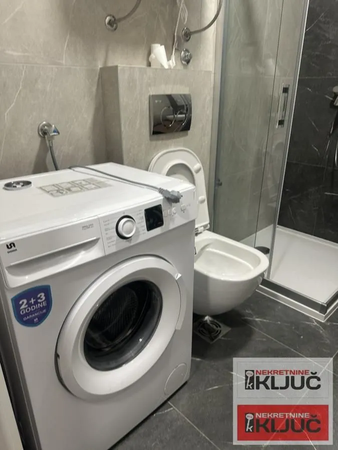 Izdavanje, jednosoban stan, 41m², Petrovaradin, Novi Sad