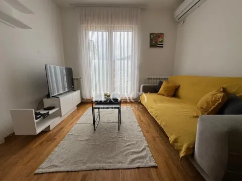 Rent, one bedroom apartment, 34m², Zeleno Brdo, Zvezdara Sve Podlokacije - image 11