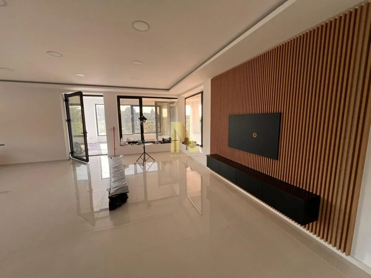 Prodaja, kuća, 591m², Sremska Kamenica, Petrovaradin