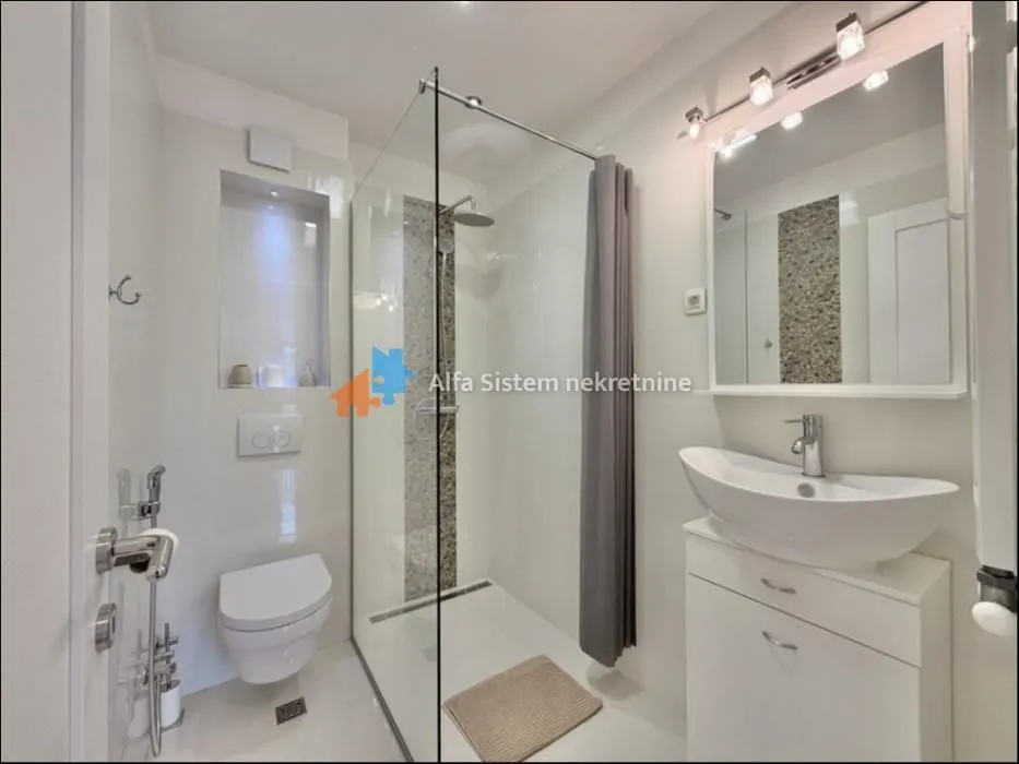 Rent, house, 510m², Banovo Brdo, Beograd