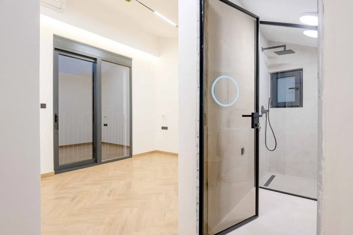 Sale, house, 240m², Kamenovo, Budva