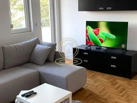 Izdavanje, trosoban stan, 65m², Banjica, Voždovac Sve Podlokacije - image 4