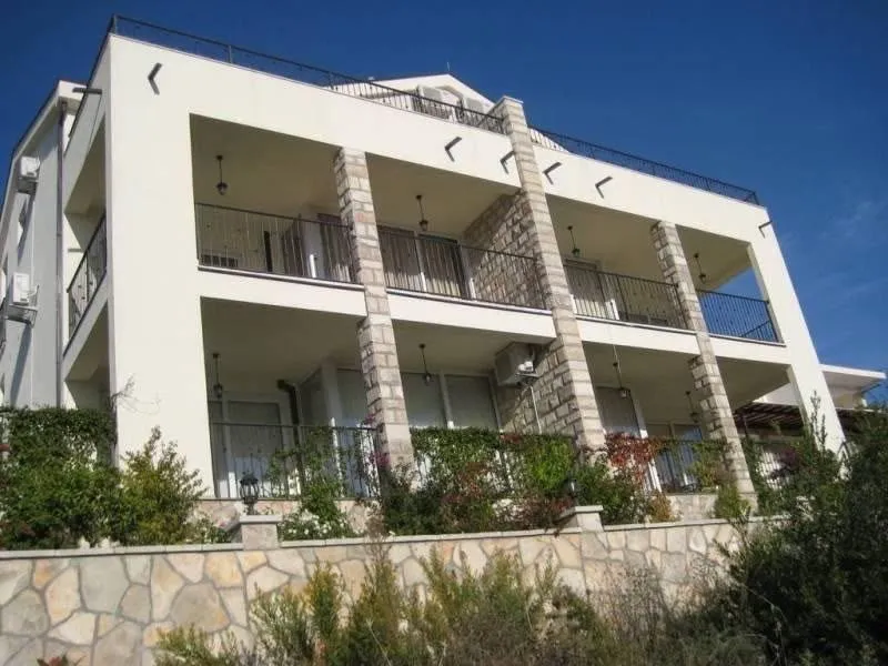 Rent, one bedroom apartment, 50m², Bigova, Kotor