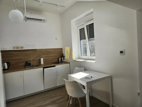 Prodaja, jednosoban stan, 32m², Centar, Novi Sad - image 6