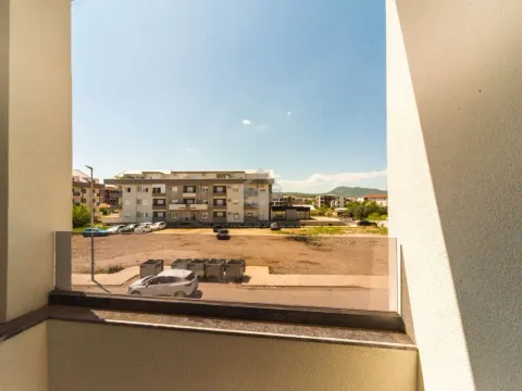 Izdavanje, dvosoban stan, 64m², Zabjelo, Podgorica - image 6