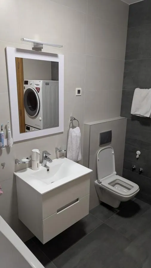Prodaja, dvosoban stan, 67m², Sajmište, Novi Sad