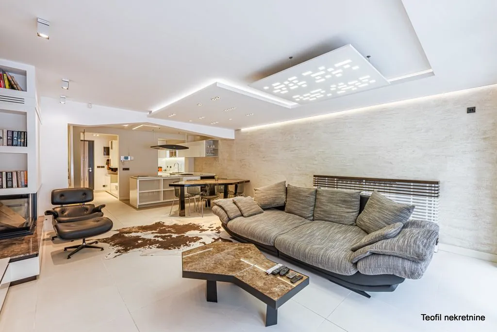 Sale, house, 305m², Čukarica, Beograd