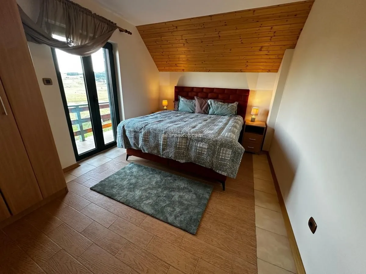 Prodaja, kuća, 180m², Žabljak, Crna Gora