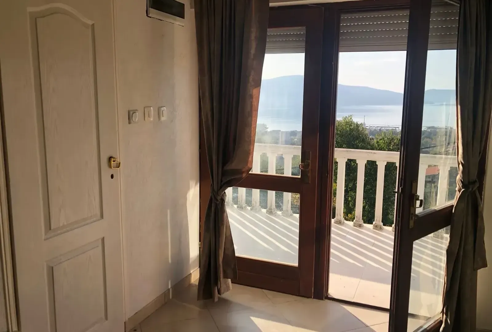 Rent, apartment, 73m², Tivat, Crna Gora