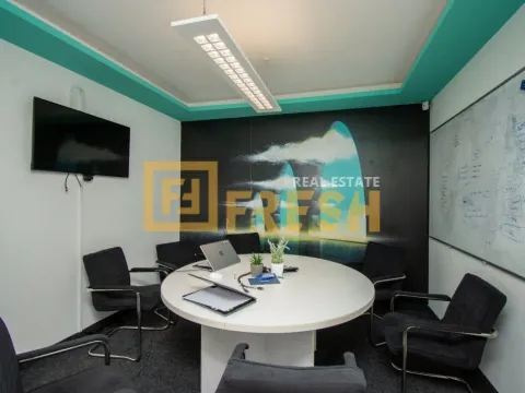 Izdavanje, poslovni prostor, 129m², Preko Morače, Podgorica - image 2