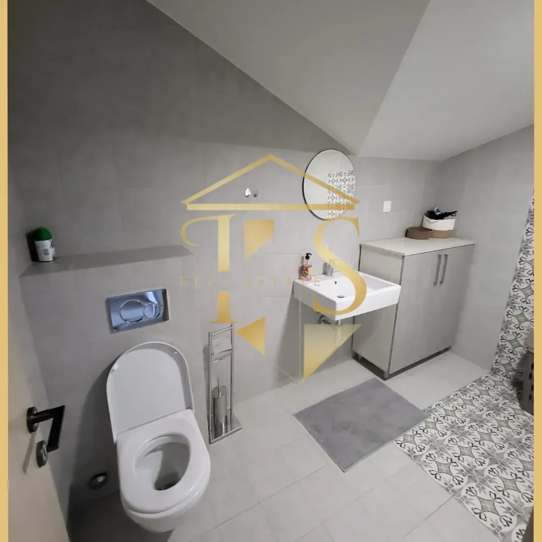 Izdavanje, jednosoban stan, 60m², Centar, Tivat