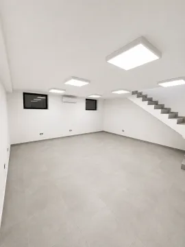 Rent, office space, 95m², City Kvart, Podgorica - image 8