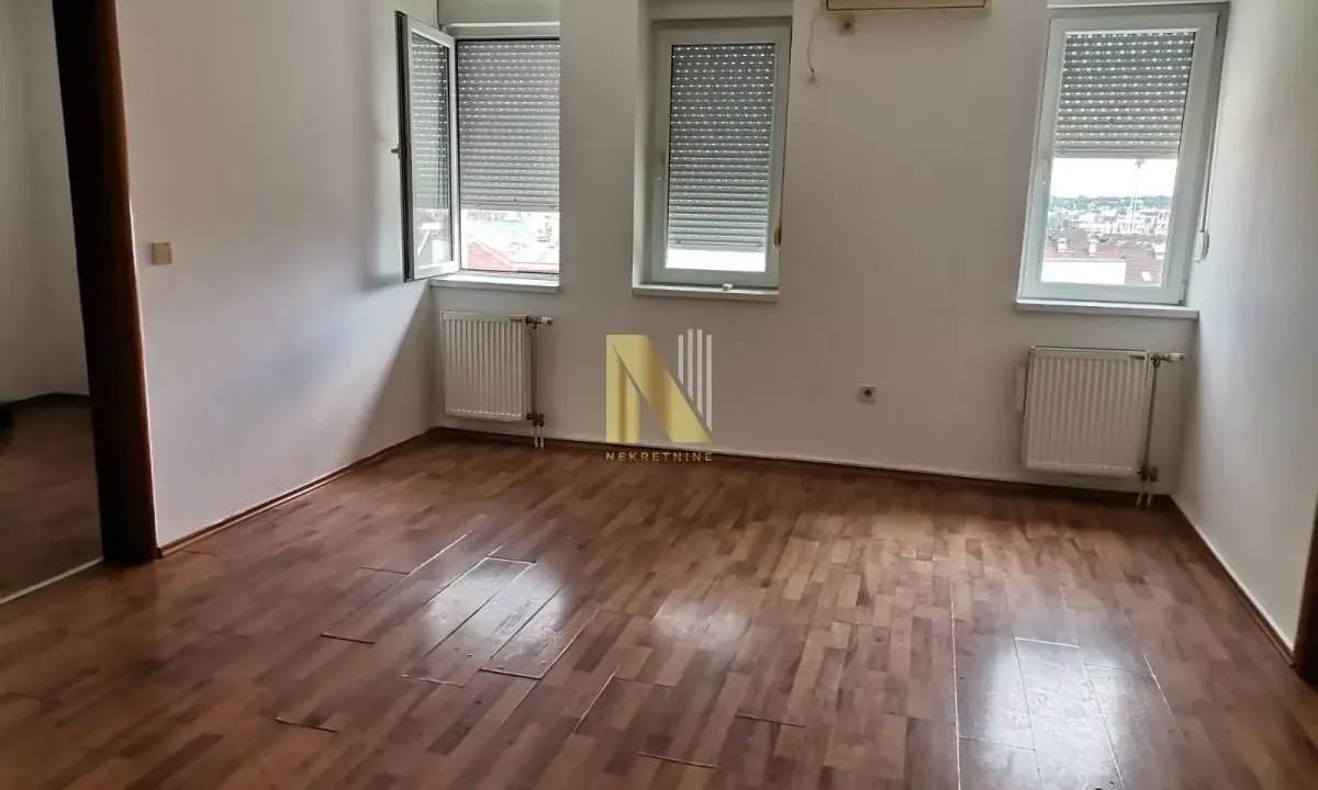 Izdavanje, jednosoban stan, 37m², Centar, Novi Sad