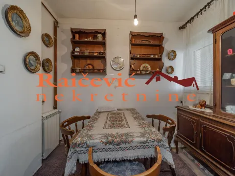 Prodaja, četvorosoban stan, 91m², Petlovo Brdo, Beograd - image 4