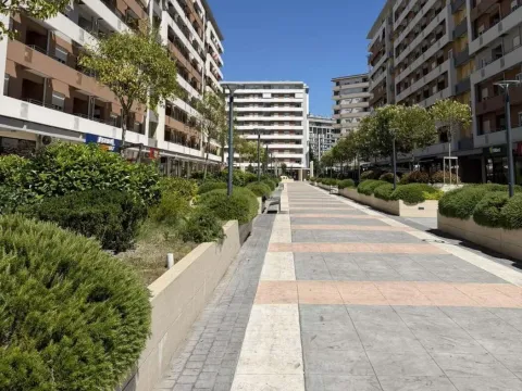 Sale, office space, 57m², Central Point, Podgorica - image 5