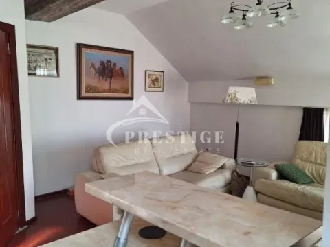 Prodaja, trosoban stan, 87m², Stari Aerodrom, Podgorica - image 9