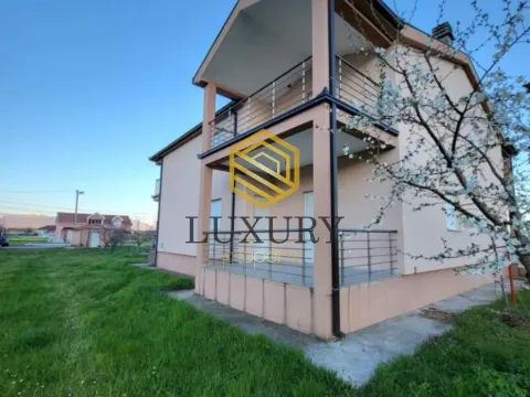 Rent, house, 200m², Zeta, Podgorica - image 7