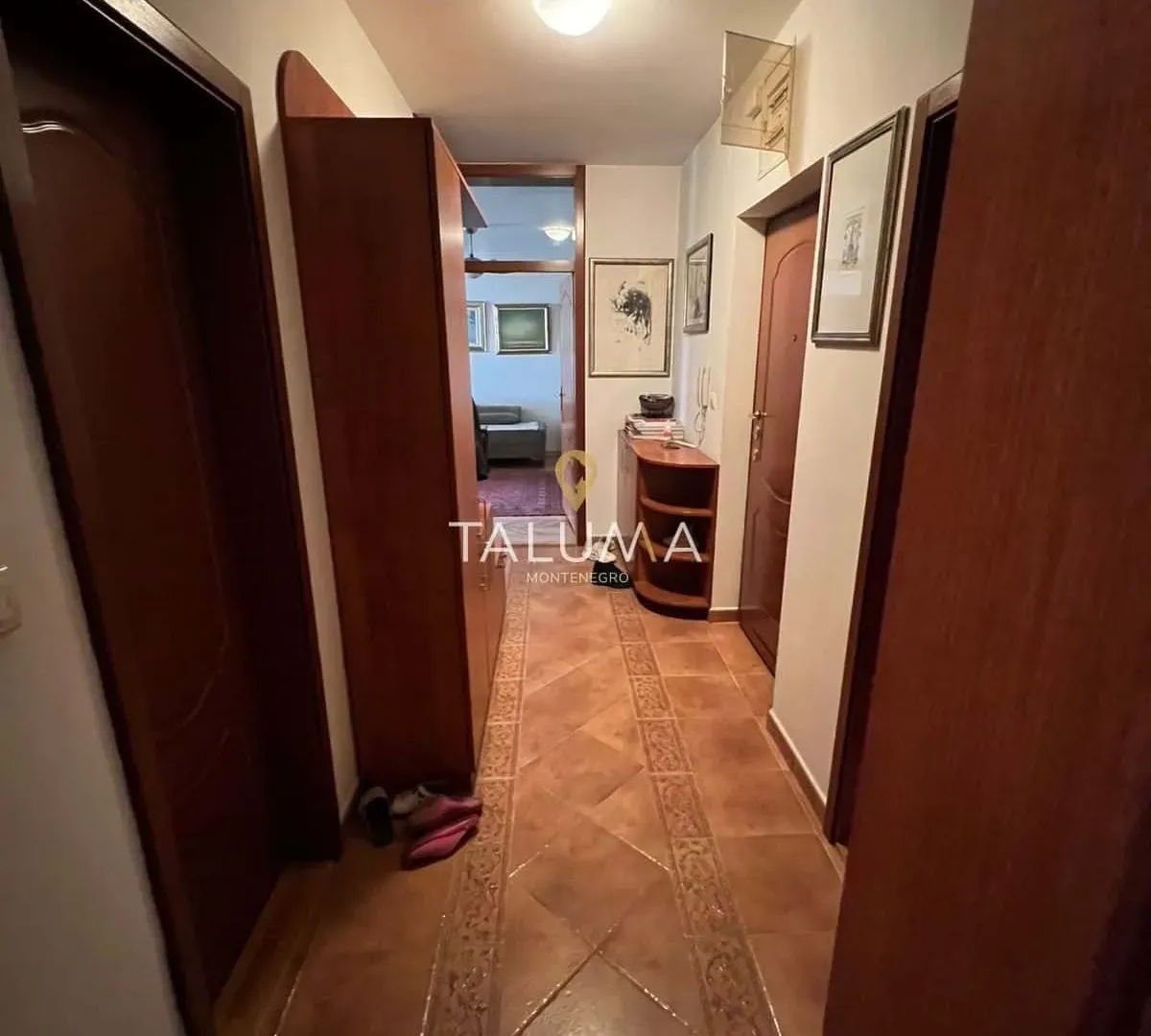 Sale, apartment, 125m², Centar, Bar