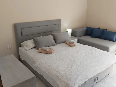 Rent, one bedroom apartment, 40m², Centar, Vrnjačka Banja - image 9