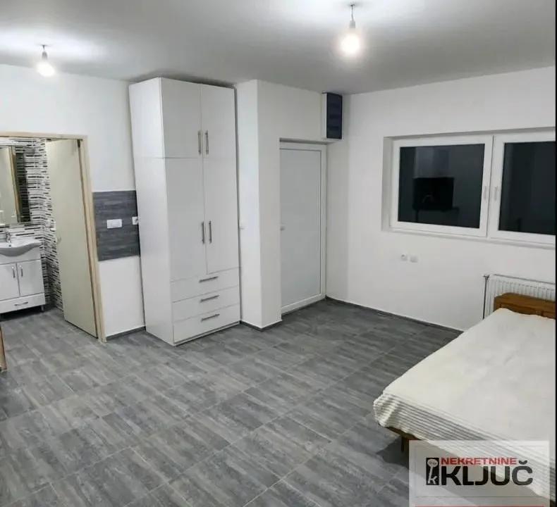 Izdavanje, garsonjera, 25m², Telep, Novi Sad Sve Podlokacije