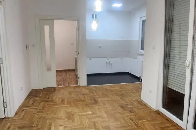 Sale, two bedroom apartment, 36m², Lion, Zvezdara Sve Podlokacije