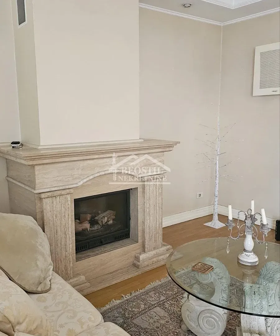 Izdavanje, stan, 191m², Stari Grad, Beograd