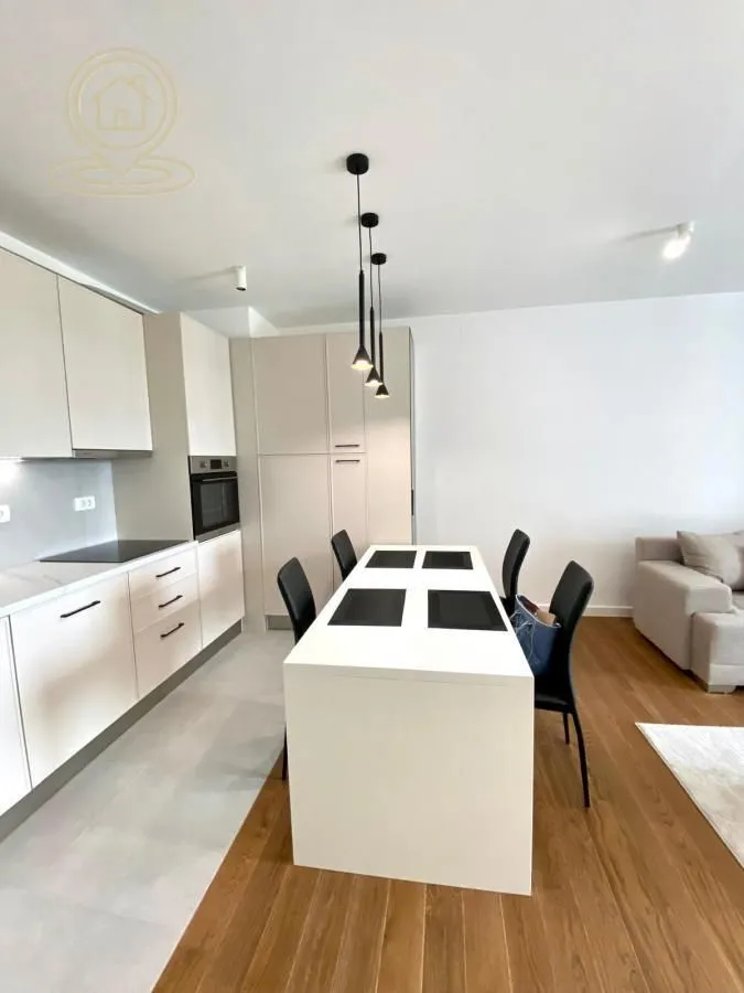 Izdavanje, trosoban stan, 75m², Medijana, Niš