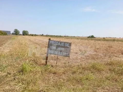 Zemljište in Dobanovci