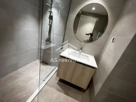 Izdavanje, četvorosoban stan, 117m², Savski Venac, Beograd - image 10