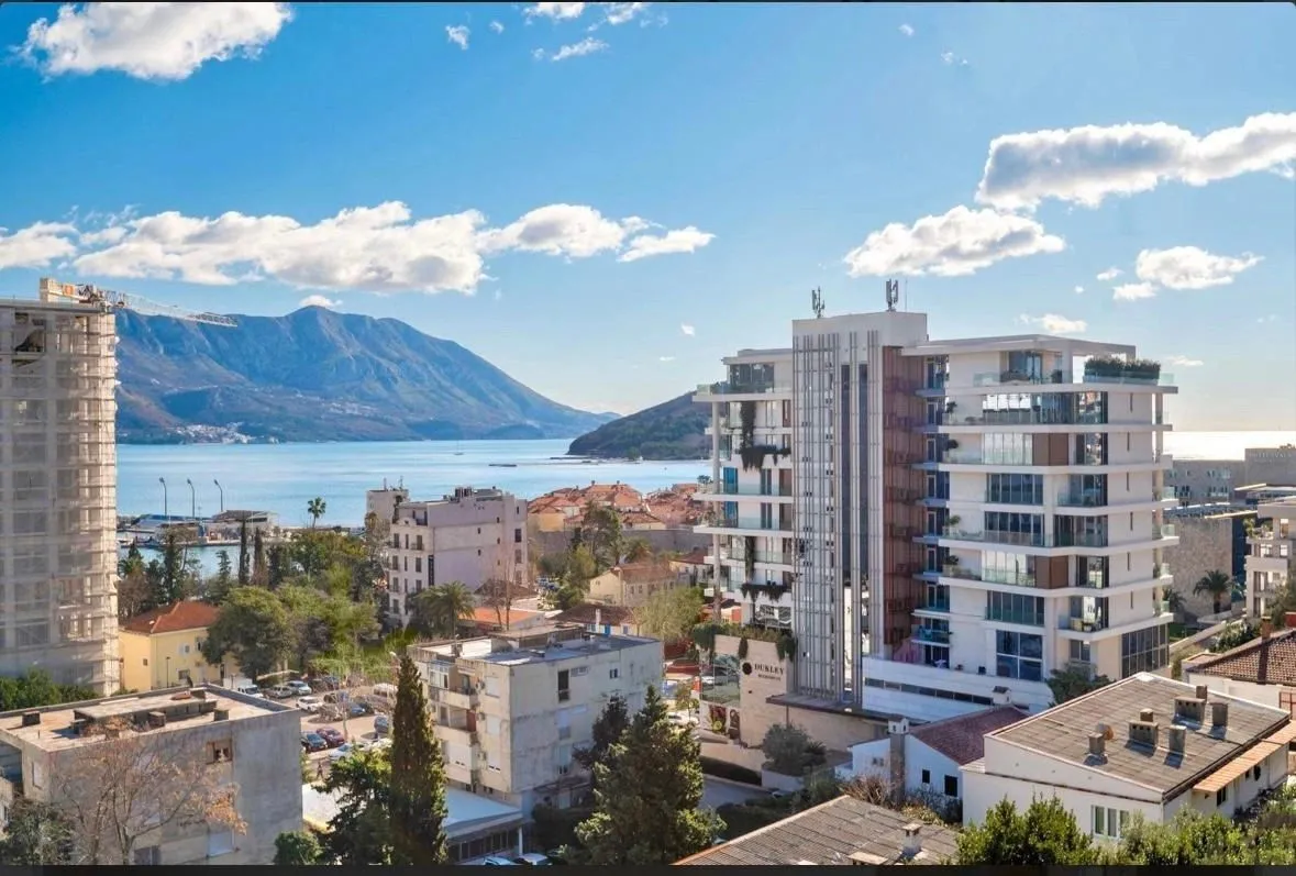 Prodaja, trosoban stan, 149m², Gospoština, Budva