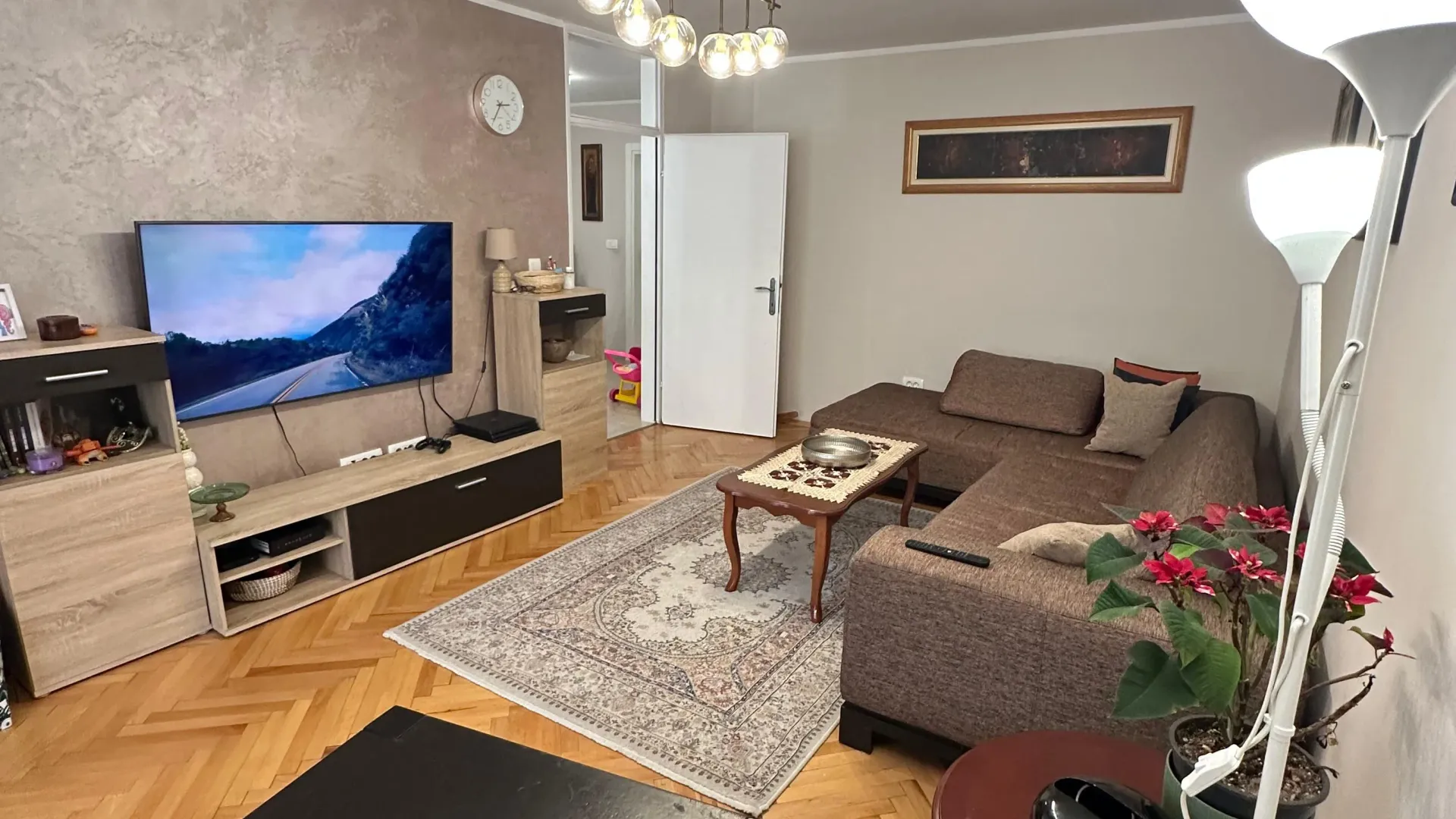 Prodaja, trosoban stan, 105m², Makedonsko naselje, Bar