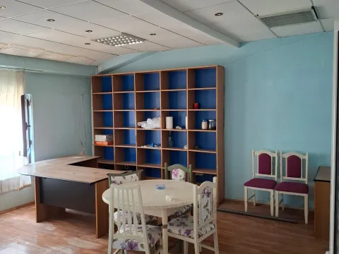 Rent, office space, 95m², Stari Aerodrom, Podgorica - image 8