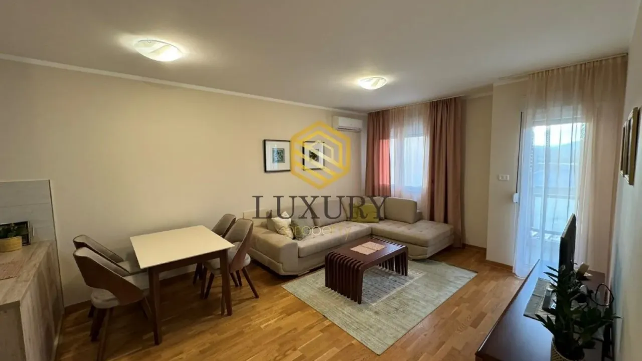 Izdavanje, dvosoban stan, 65m², City Kvart, Podgorica
