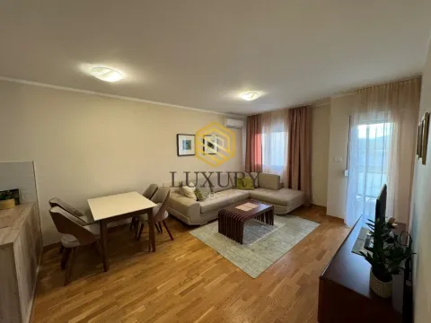 Rent, two bedroom apartment, 65m², City Kvart, Podgorica - image 1