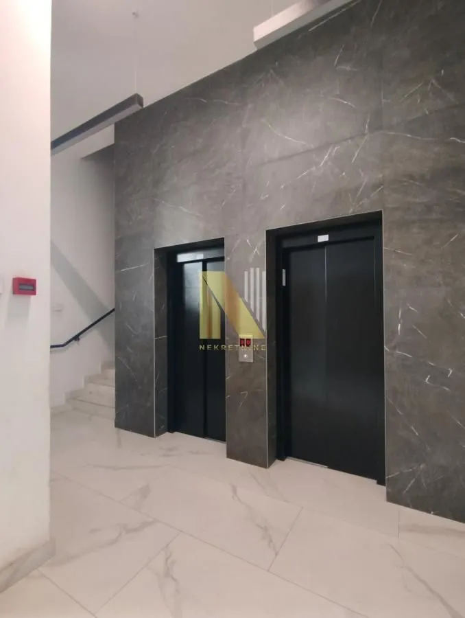 Izdavanje, jednosoban stan, 37m², Novo naselje, Novi Sad