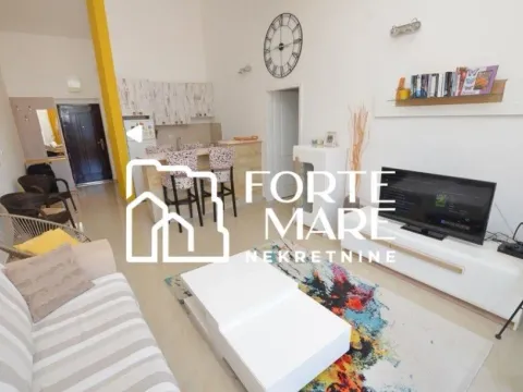 Sale, one bedroom apartment, 54m², Đenovići, Herceg Novi - image 4