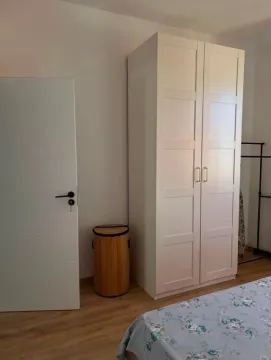 Rent, two bedroom apartment, 70m², Tivat, Crna Gora - image 1