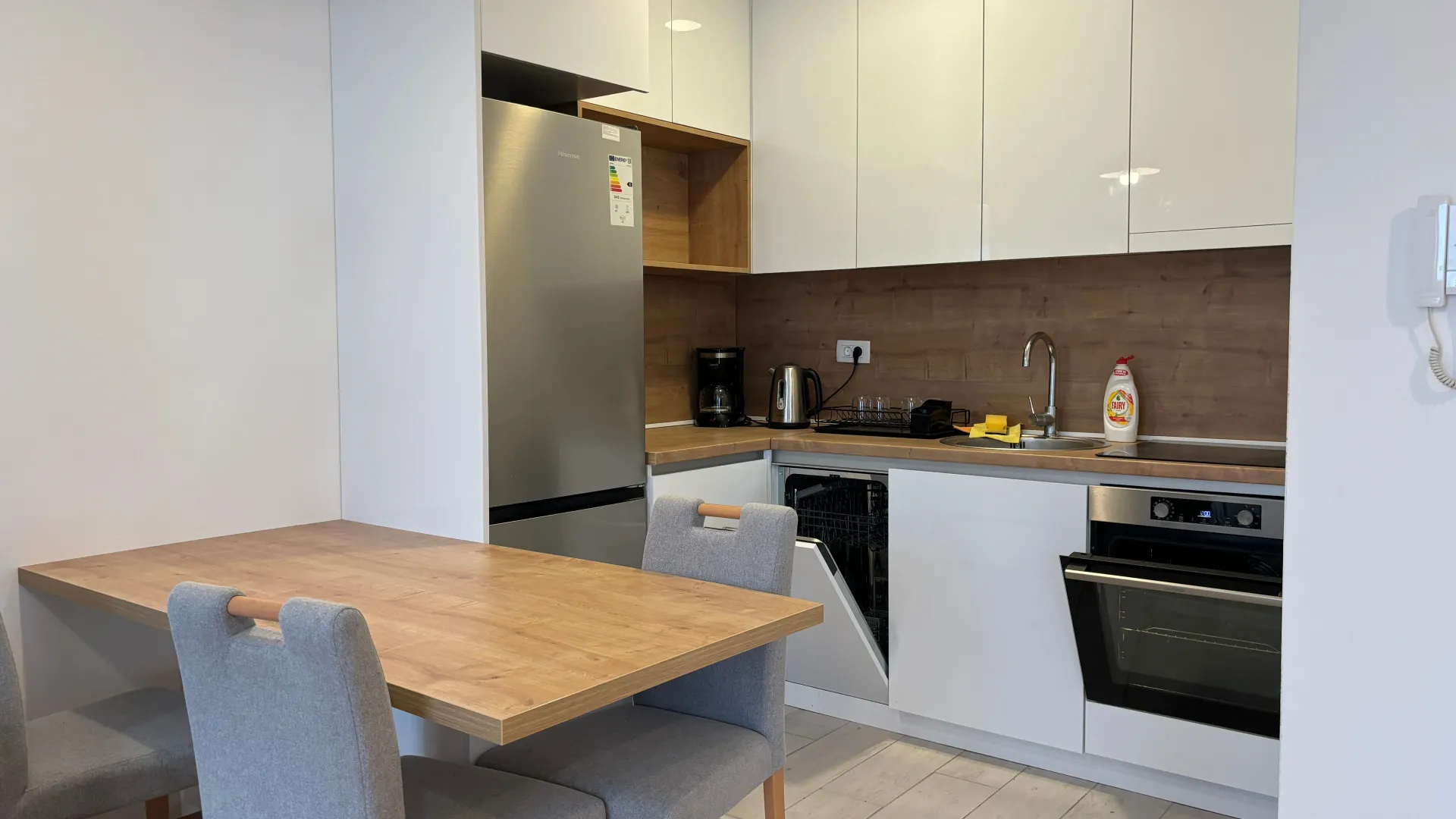 Prodaja, jednosoban stan, 40m², Lazi, Budva