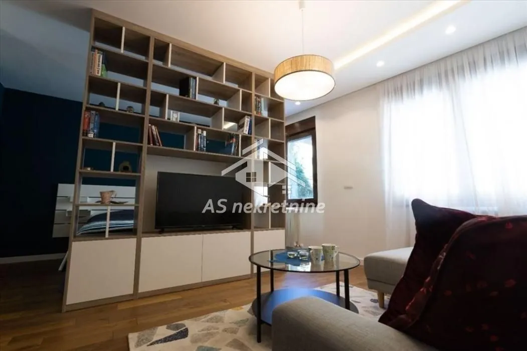 Rent, one bedroom apartment, 37m², Čubura, Beograd