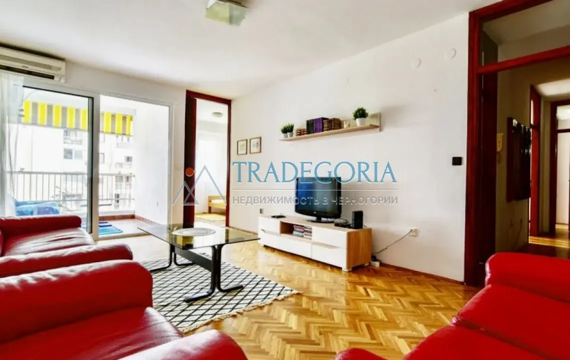 Prodaja, trosoban stan, 103m², Bar, Crna Gora