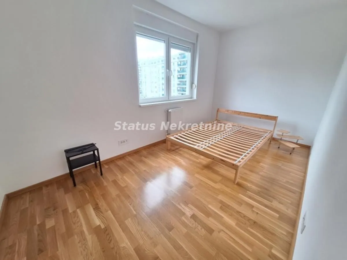 Izdavanje, dvosoban stan, 67m², Novo naselje, Novi Sad