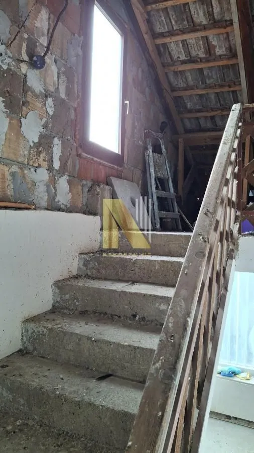 Sale, house, 450m², Veternik, Novi Sad Sve Podlokacije