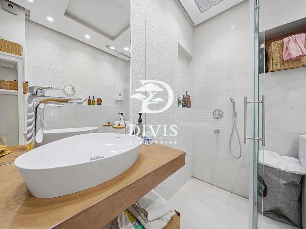 Prodaja, četvorosoban stan, 157m², Dedinje Sve Podlokacije, Beograd