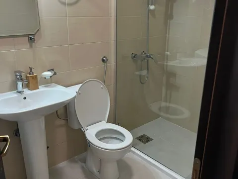 Izdavanje, dvosoban stan, 47m², Budva, Crna Gora - image 6