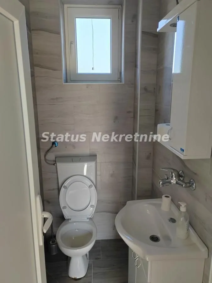 Rent, office space, 528m², Rumenka, Novi Sad Sve Podlokacije