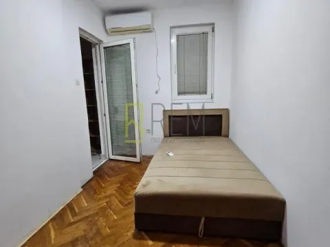 Izdavanje, dvosoban stan, 68m², Stari Aerodrom, Podgorica - image 7