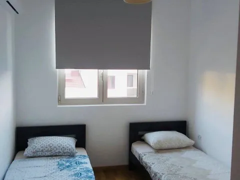 Rent, one bedroom apartment, 32m², Bečići, Budva - image 5