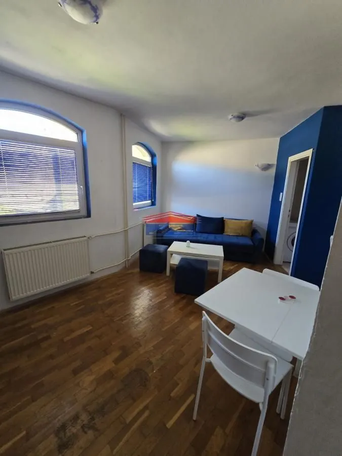 Izdavanje, garsonjera, 25m², Centar, Novi Sad