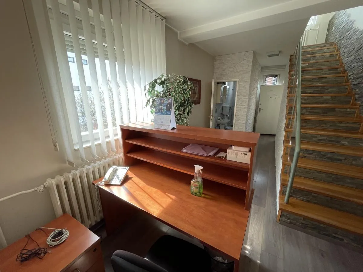 Rent, office space, 120m², Banatić, Novi Sad Sve Podlokacije