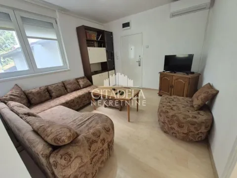 Rent, two bedroom apartment, 49m², Petlovo Brdo, Beograd - image 1